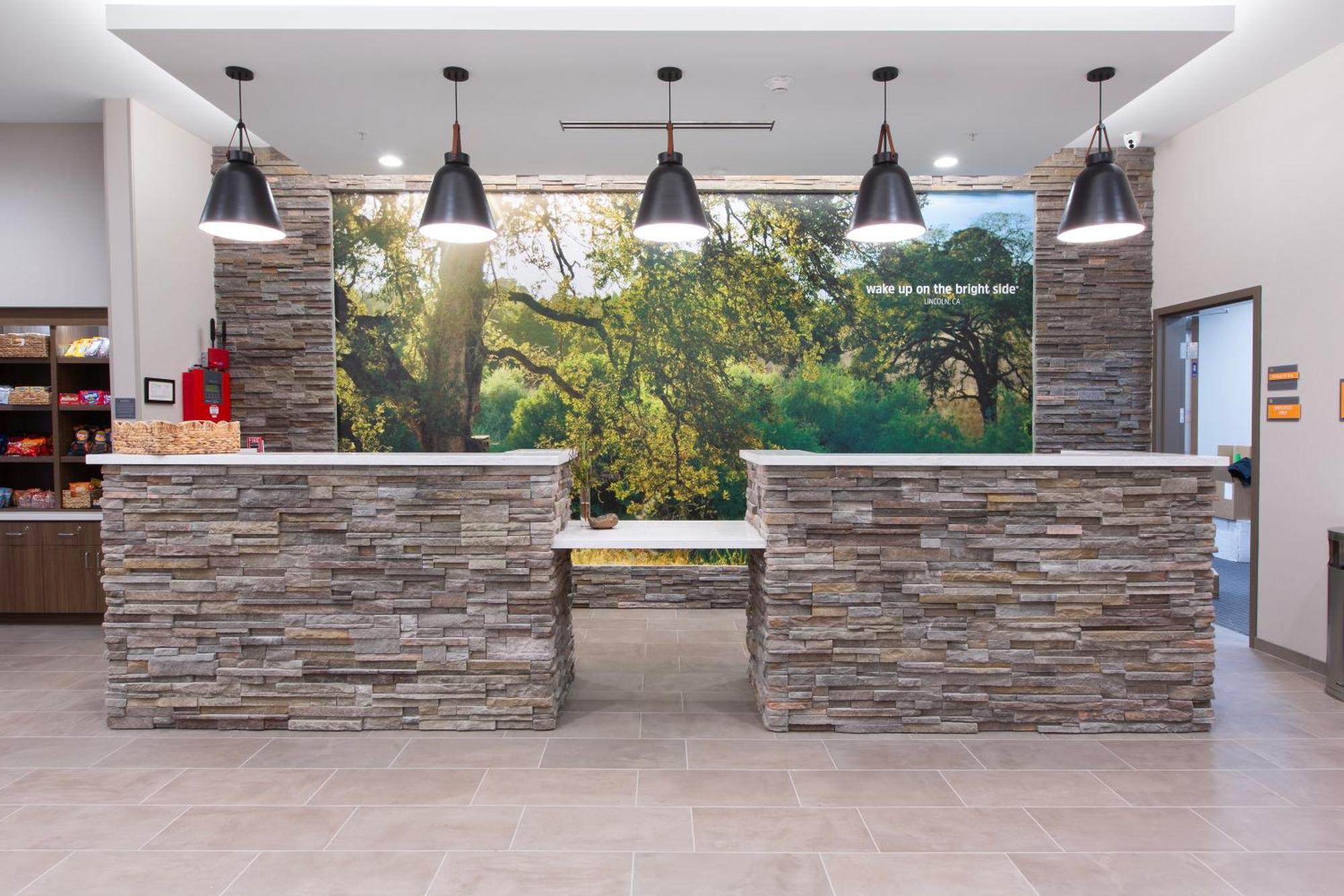 La Quinta Inn And Suites By Wyndham Lincoln Eksteriør billede