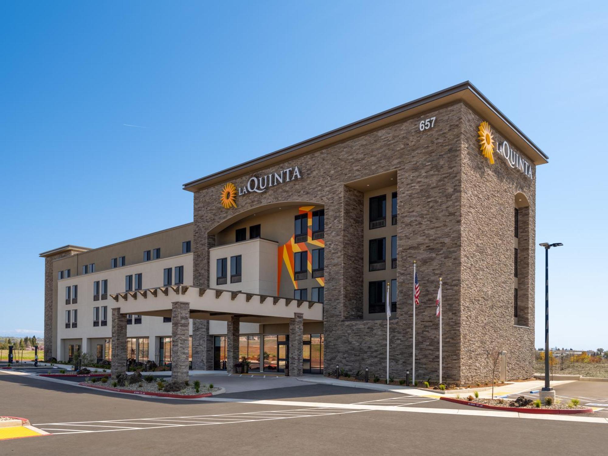 La Quinta Inn And Suites By Wyndham Lincoln Eksteriør billede