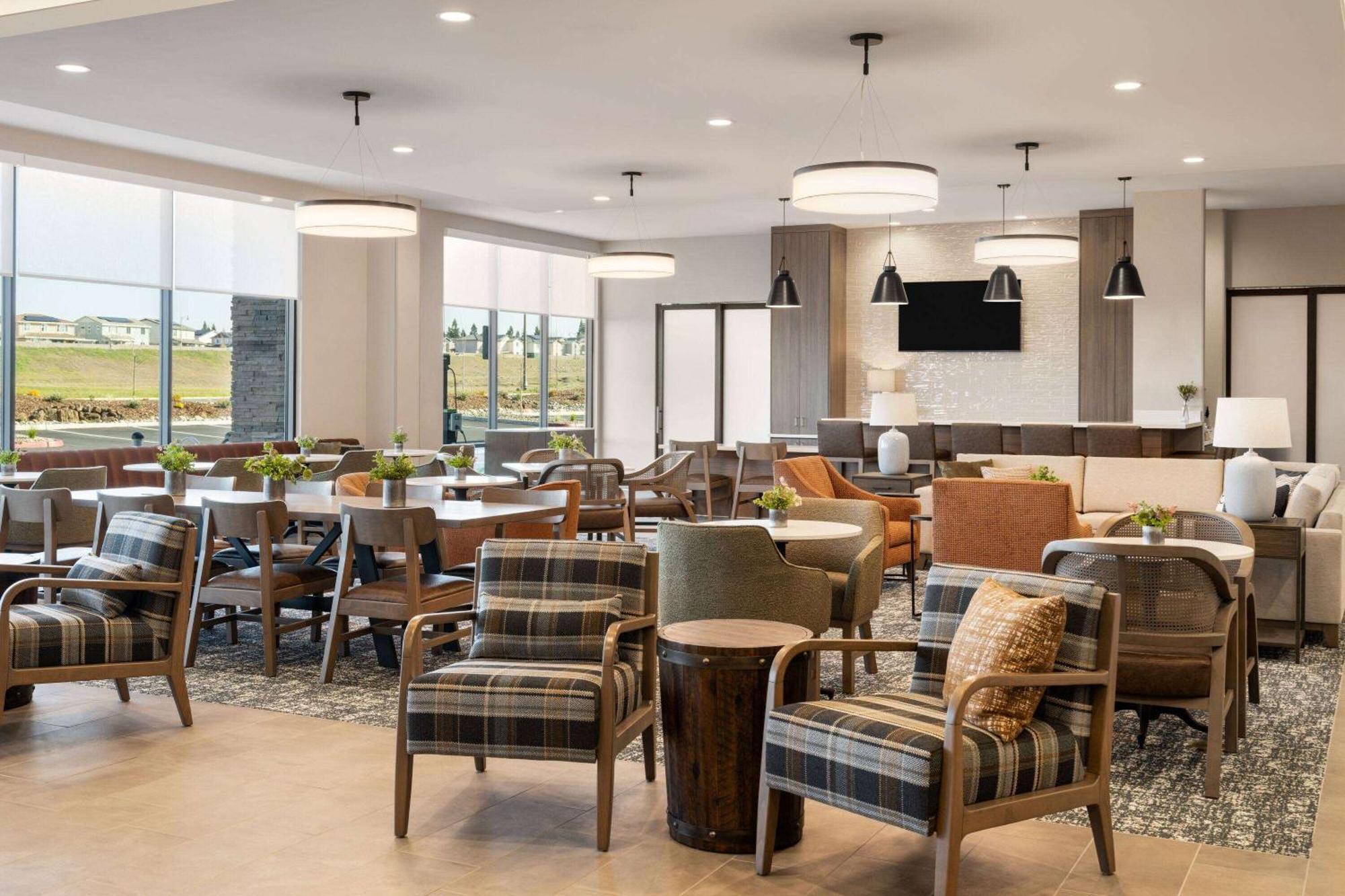 La Quinta Inn And Suites By Wyndham Lincoln Eksteriør billede